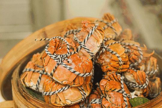 「团购」中秋送礼必备！价格低质量好的阳澄湖大闸蟹要去哪里买呢？这只来自阳澄湖的鲜活大闸蟹肥美爆膏正当时，错过等一年！