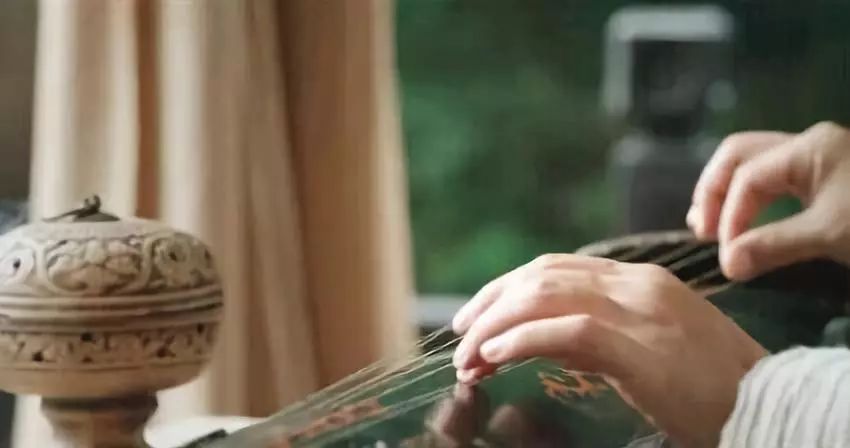 他是李白的情敌，最鄙视陶渊明，为亡妻守身30年，是最有烟火气的佛