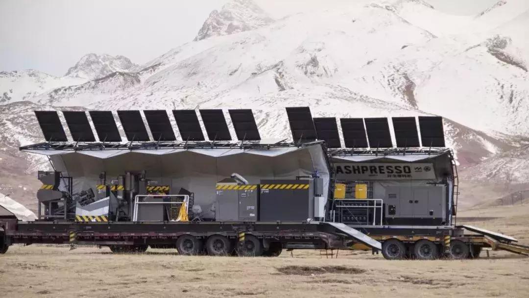 他设计了一堆“垃圾”,却让全世界拍手叫好