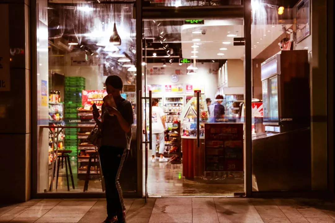 南京的夜晚真实图片,2005年的南京街头真实影像