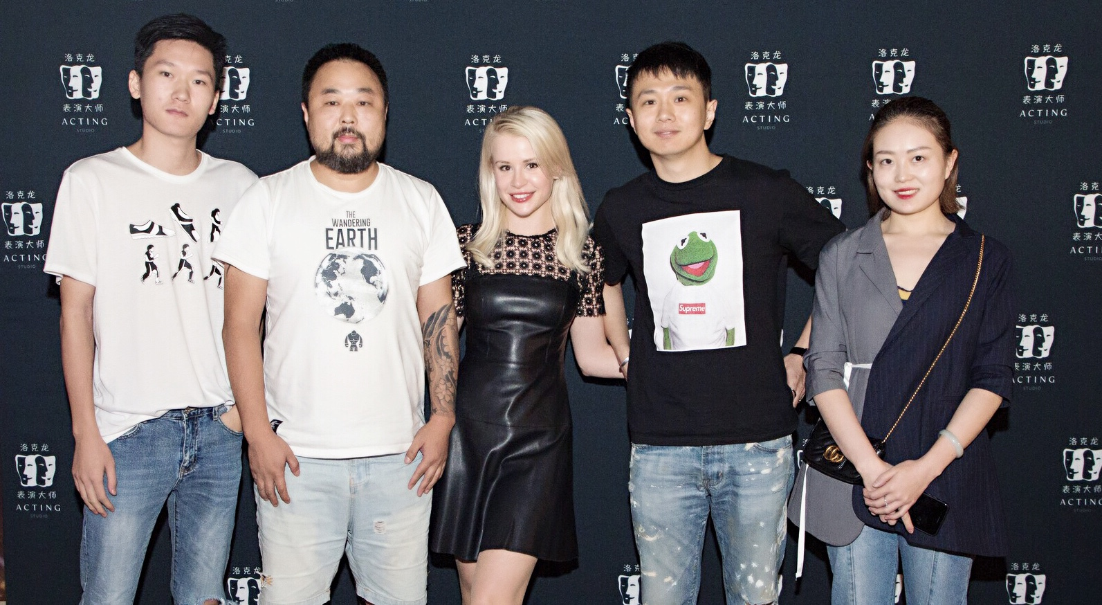 梦丽《冷恋时代》传递恋爱箴言洛克龙文化成立两周年获众好友捧场