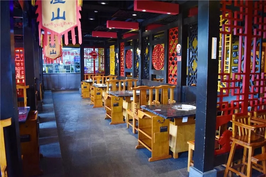 川炉火锅又又又来撩您的胃了！两周年店庆，5.8折！必须马上安排！