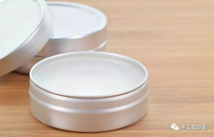 跟妈妈一起做护肤,和妈妈一起做皮肤管理