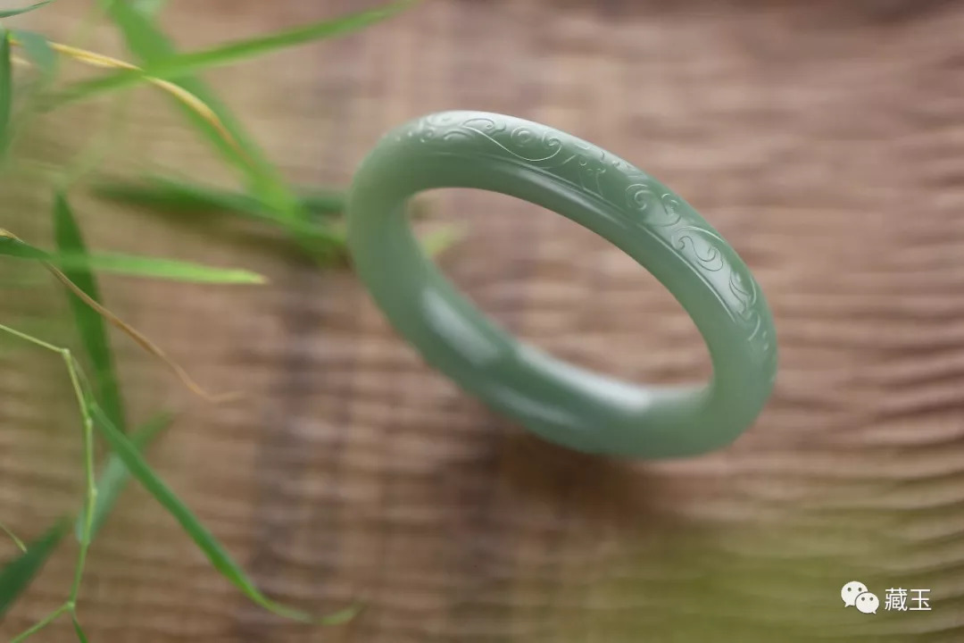 挑选和田玉玉镯五大技巧,挑选和田玉要注意什么
