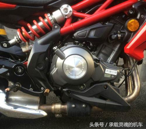 贝纳利黄龙300巡航版摩托车,小丙摩托车评测黄龙300