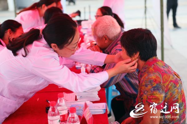 全国爱牙日健康公益活动,爱牙日口腔健康义诊服务