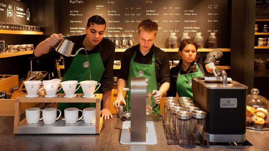 星巴克外卖员现状,星巴克开通外卖前后对比