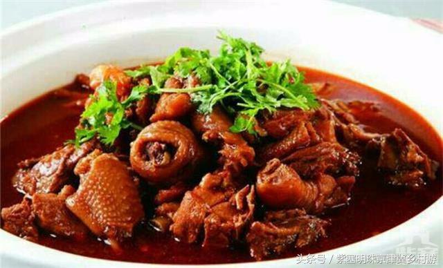 黄花城水长城特色,黄花城水长城景区里有什么吃的