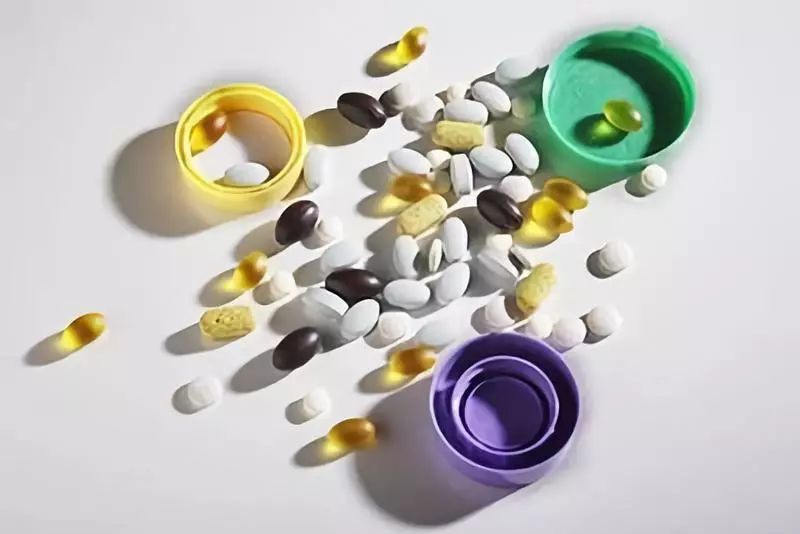 儿童眼珠被融化的危害,六岁小孩眼球溶化