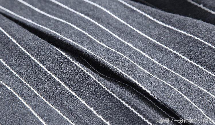 换季衣服有褶皱吊着会好吗,换季衣服褶皱了怎么办