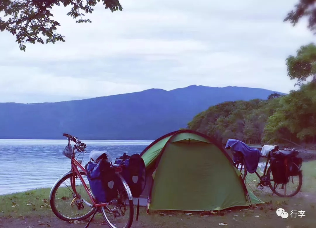 行李︱老艾：只要活着，谁不在路上