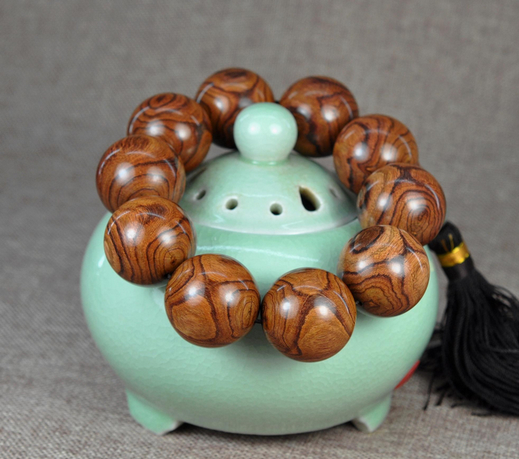 海南黄花梨入门手串推荐,黄花梨入门款和毕业款区别