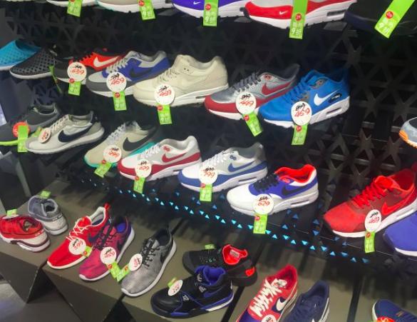 原价999现价199运动鞋,999元的耐克运动鞋