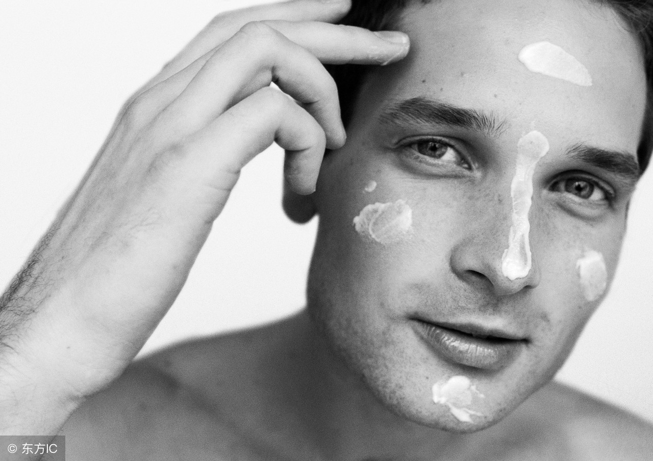 冬天男士用什么护肤品保湿效果好,男士脸部护理用什么护肤品好