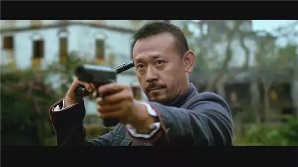 你不能再拥有时国语,奔驰是给成功人士的座驾