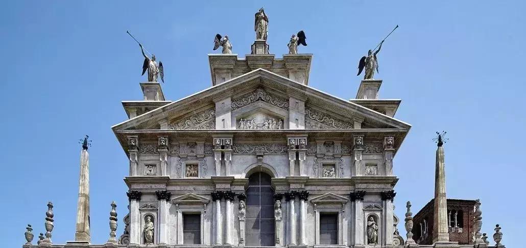 又有一波最新的美鞋美包来了看看我们是否为你种下了一片草原