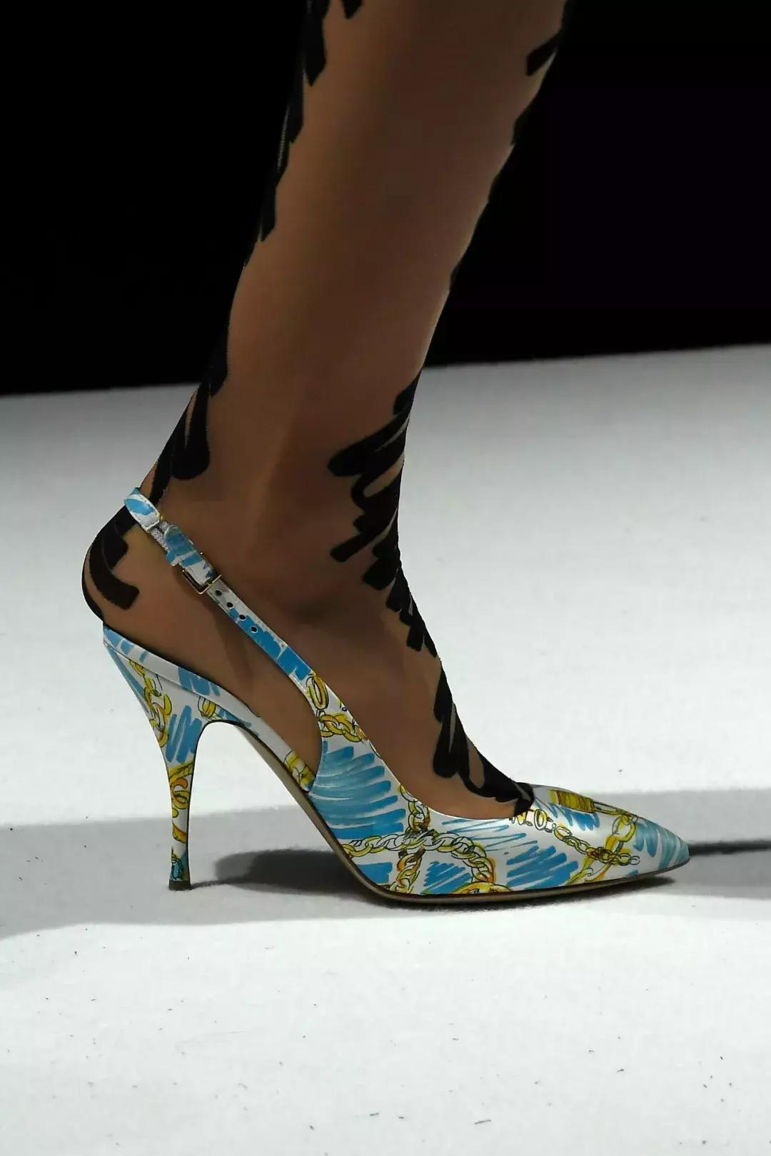 又有一波最新的美鞋美包来了看看我们是否为你种下了一片草原