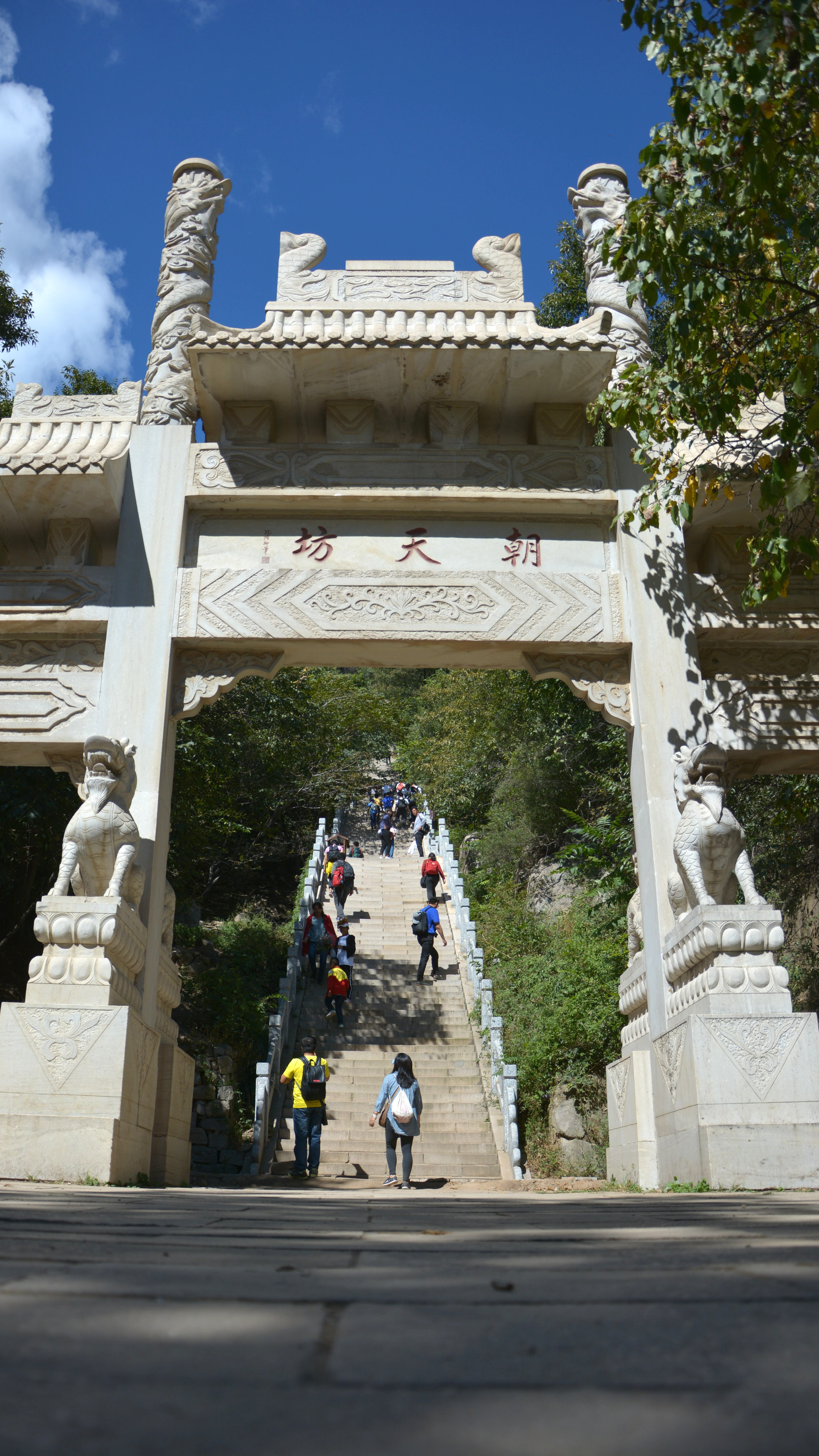 早知有盘山何必下江南路途中,游盘山必看天下盘山