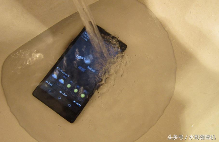 手机发烫物理散热方法,手机发热使用什么降温效果好