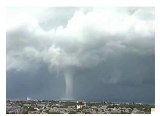 龙吸水极其罕见的自然现象传说,网友拍到龙吸水奇观为什么