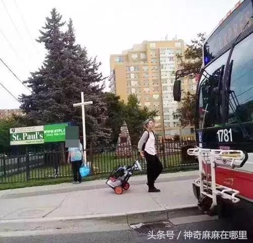 每次一听到父母大声说话我就会烦,每次听到家里人说话就莫名的难过