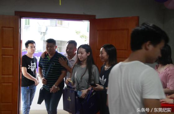 东莞美立方举办家宴庆中秋