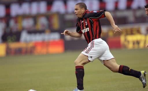 罗纳尔多是足球界的传奇,罗纳尔多十大进球纪录