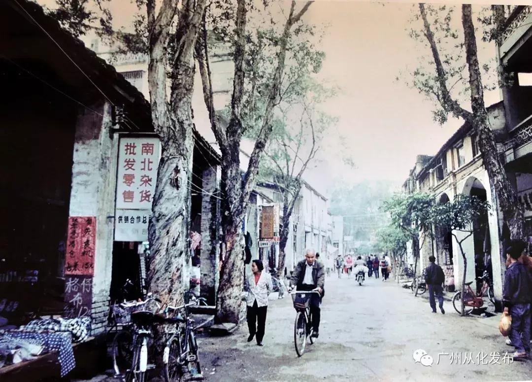 你记忆中的童年是这样的吗,你记忆中的人民路是什么样子的