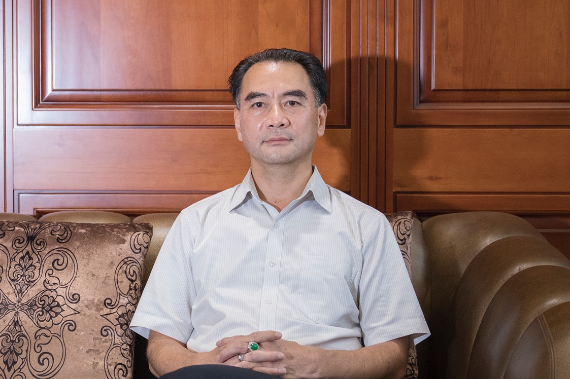 卓意莫锐辉：17岁还是门童如今是华南橱柜巨头董事长