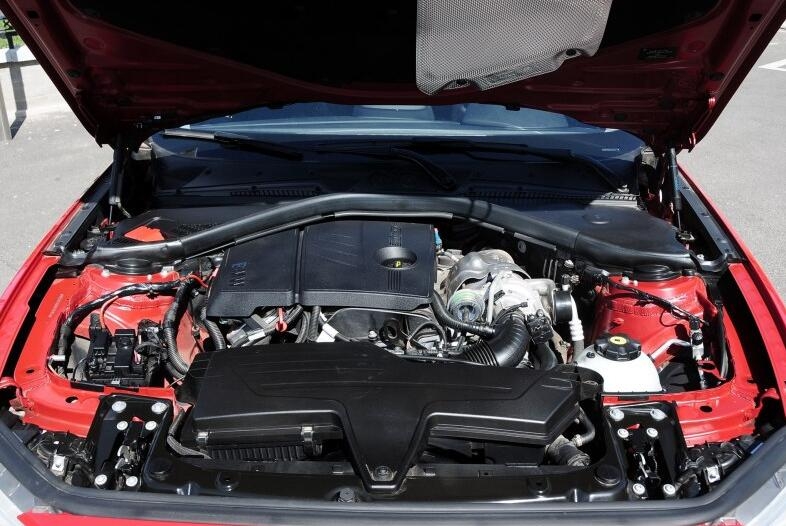 12年宝马1系能买吗,12年宝马1系价格