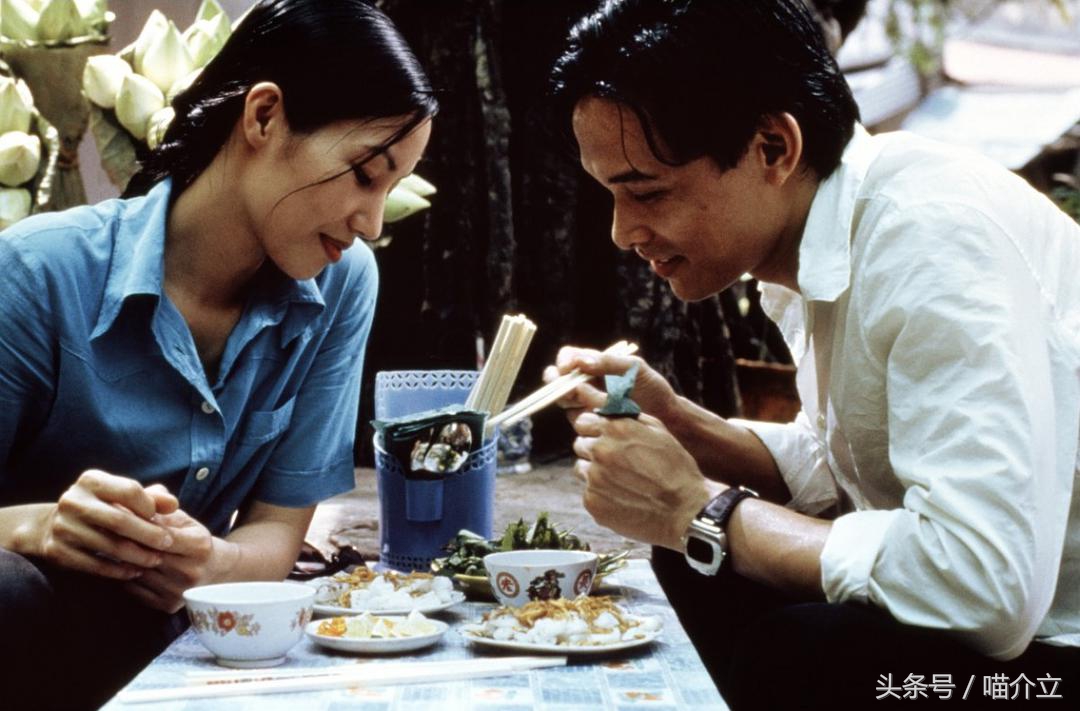 它们恰似，法国姑娘热情奔放浪漫与越南姑娘含蓄温柔的完美结合