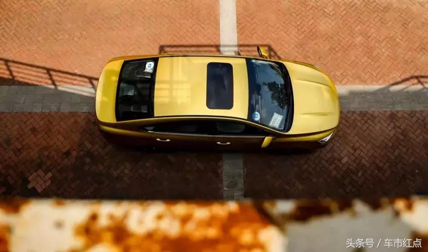 缤瑞2019款200tdct缤驰版,吉利缤瑞2020款1.4t豪华版灯光