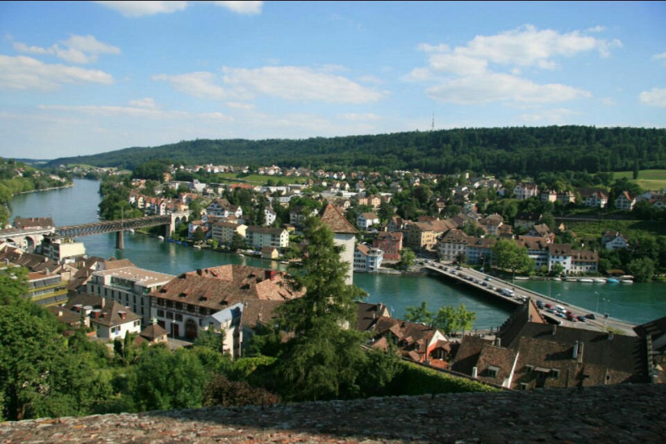 鍥界背鍏嬬綏鍦颁簹,鍥界背鎰忓ぇ鍒╁崐鍐宠禌