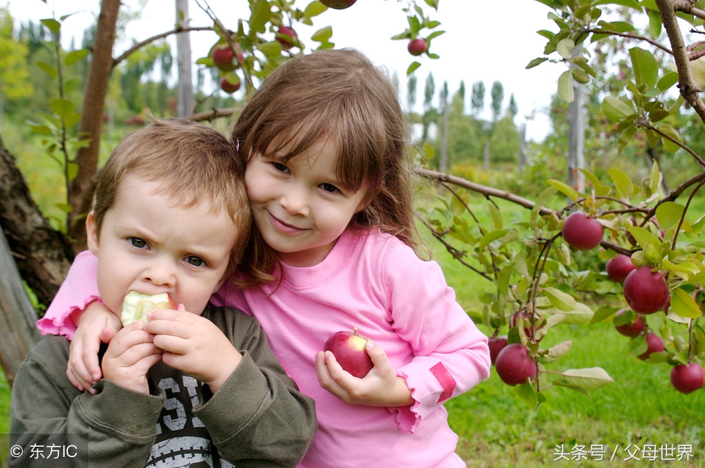 春捂秋冻的正确穿衣方法,宝宝秋季穿衣三暖法则用了少生病