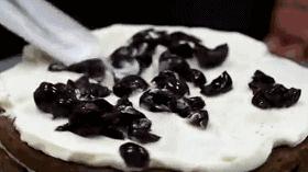 在家就能做出美味的黑森林蛋糕,自制正宗黑森林蛋糕