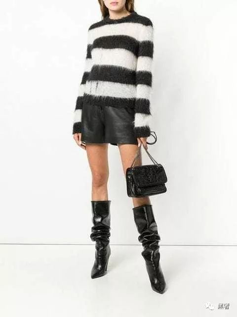 结婚当天适合妈妈背的包推荐,去参加婚礼背什么颜色的包合适