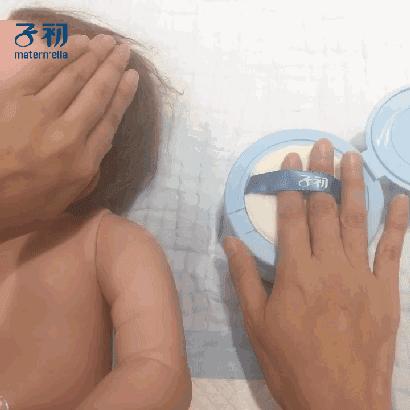 九个月大的宝宝洗澡老是哭闹,三个月婴儿洗澡哭闹怎么回事