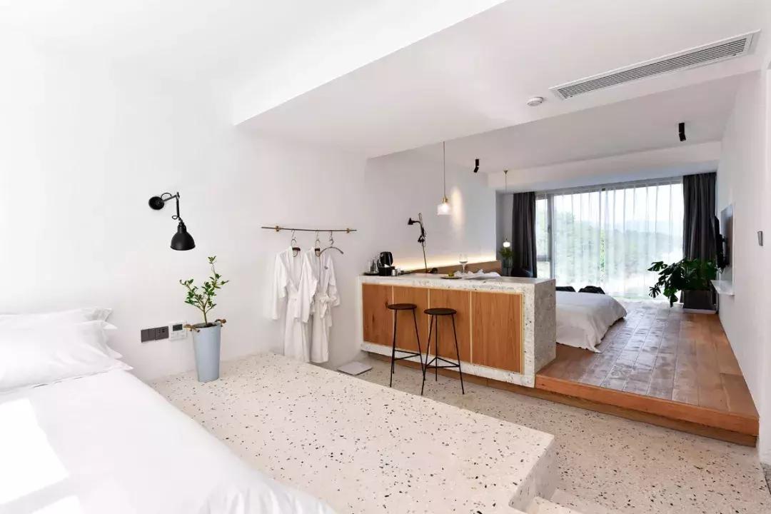 人均350+，住千岛湖最美民宿，吃大鱼头，还有私人小岛定制美拍！