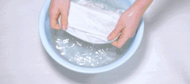 哪些颜色的裤子适合,什么材质的生理期内裤比较健康