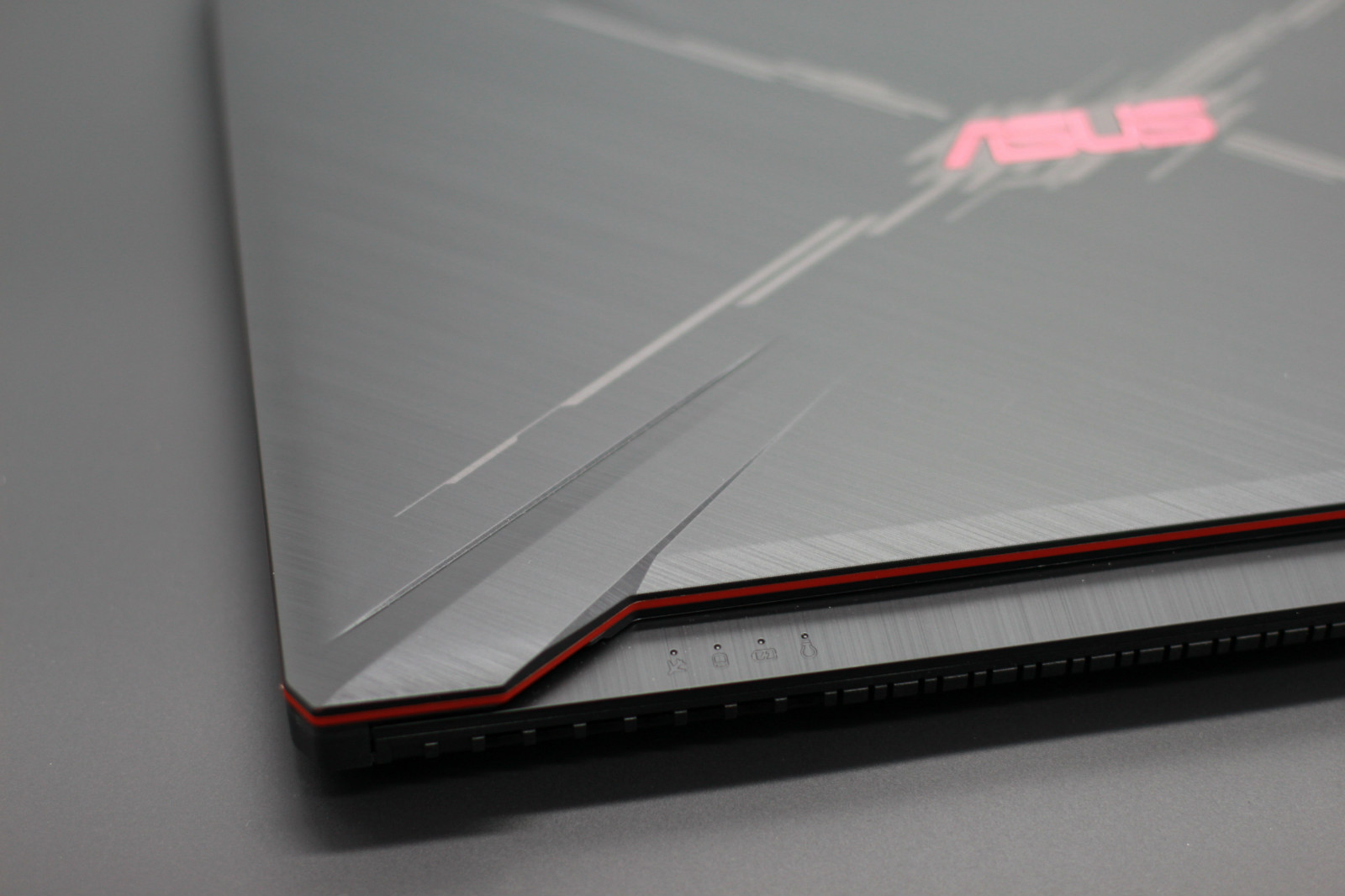 华硕飞行堡垒6评测gtx1060,华硕飞行堡垒6测评i78750h