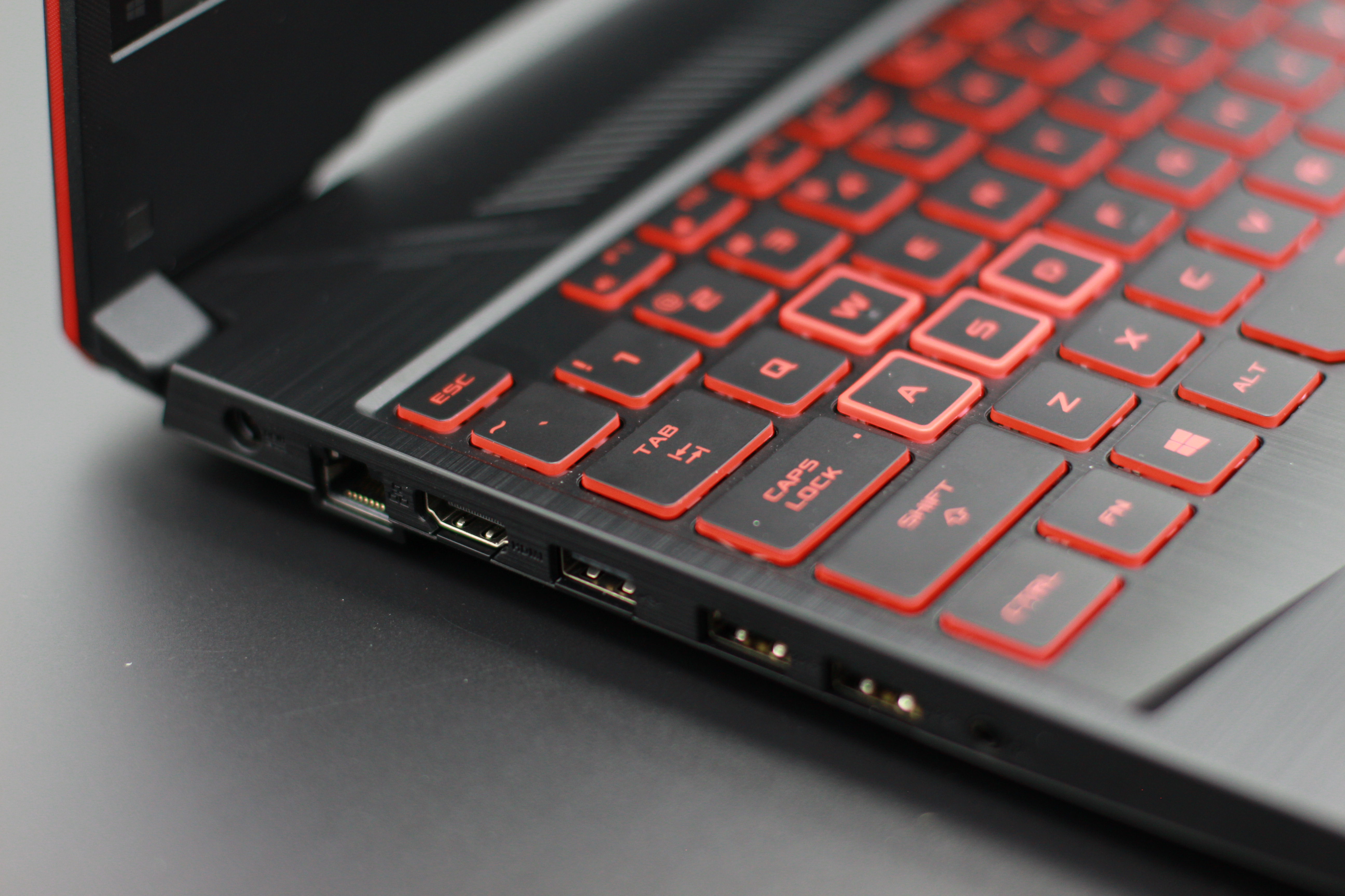 华硕飞行堡垒6评测gtx1060,华硕飞行堡垒6火陨版i51050ti