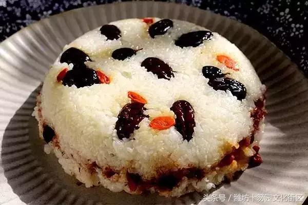 这一次,我们将潍坊正宗美食请进十笏园,邀您品尝舌尖上的潍坊!