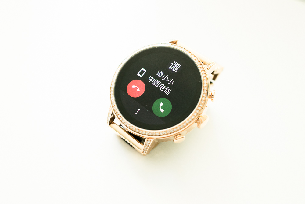 戴fossil手表,fossil智能腕表