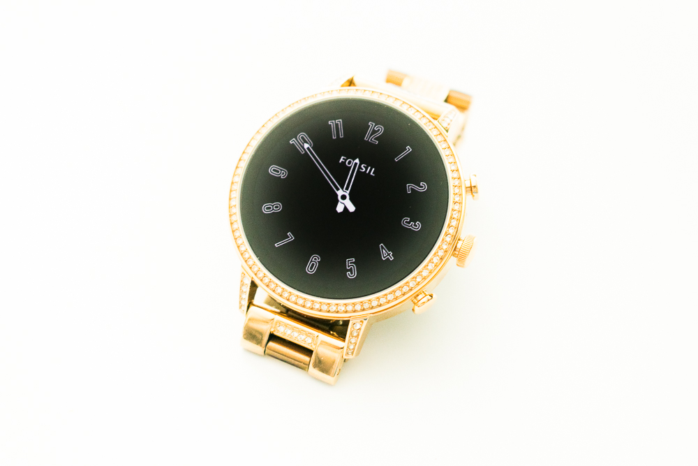 戴fossil手表,fossil智能腕表