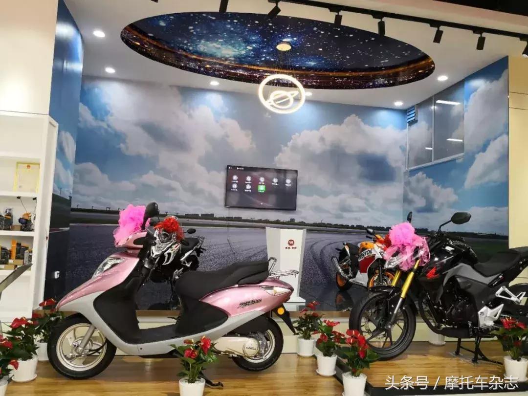 五羊本田乡镇专卖店展示图,五羊本田摩托车全国直营店