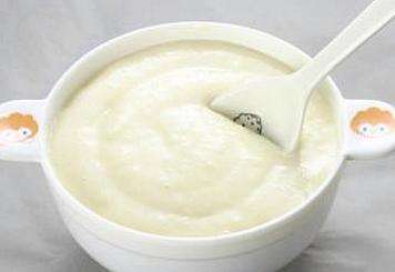 给宝宝第一口辅食小米,给宝宝辅食第一口吃什么