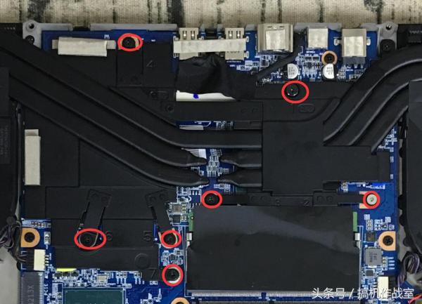 机械师f117-s笔记本拆机清灰教程,机械师笔记本f117后壳怎么拆