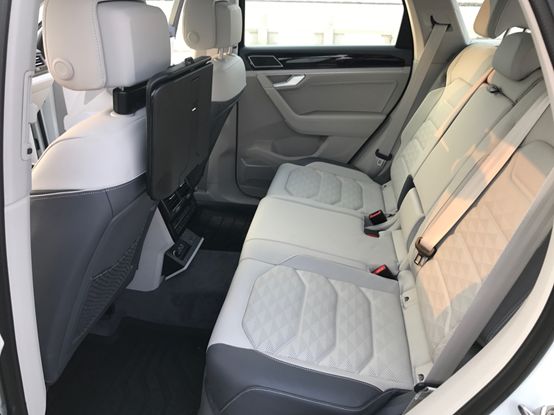 与奥迪q7同平台的大众suv,全新一代途锐即将北京首发高清