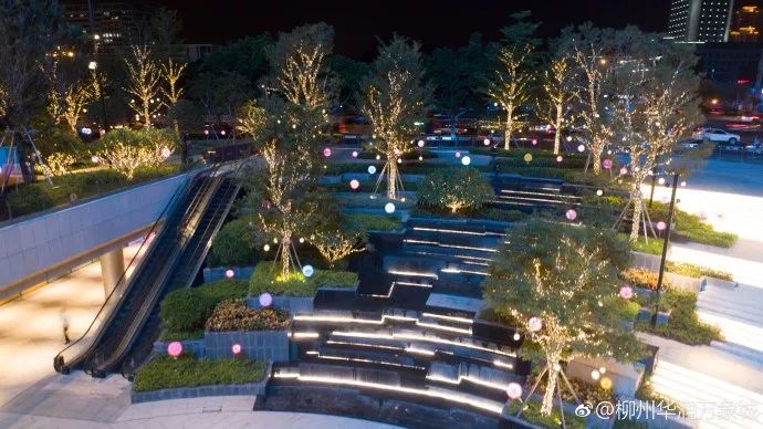 柳州万象城新春,万象城开业人潮涌动