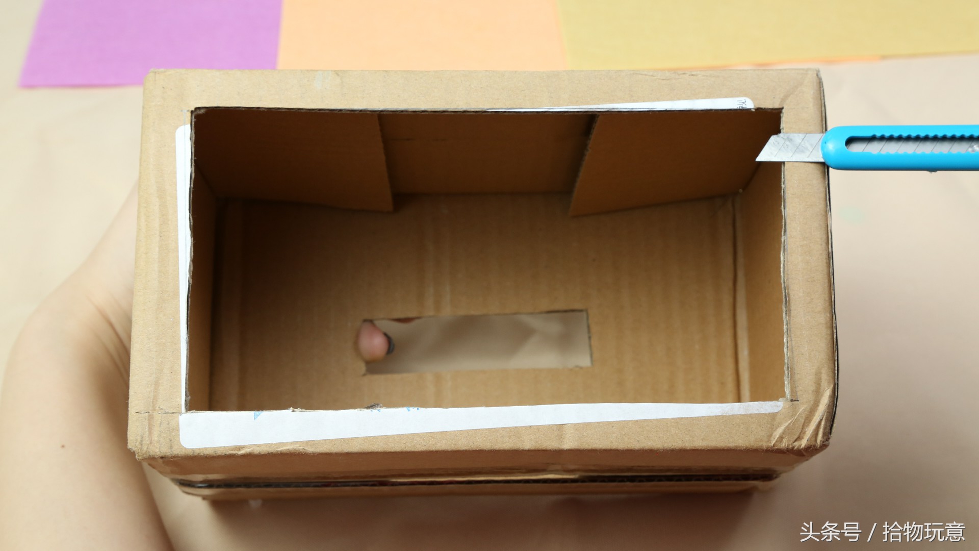 快递盒变挂式抽纸盒,快递盒变废为宝抽纸盒